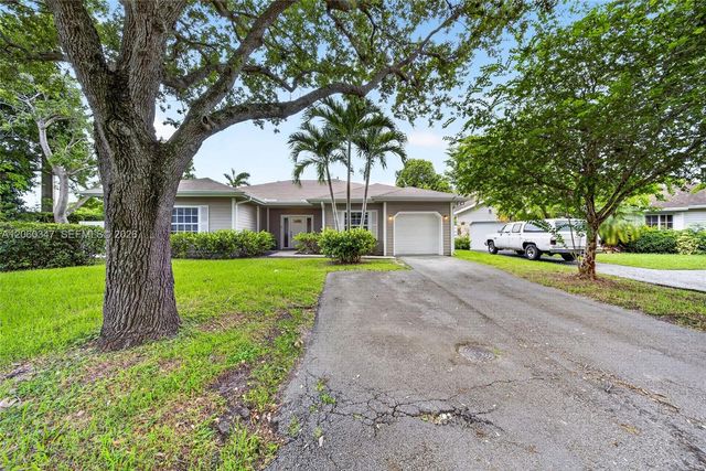 15166 SW 142nd Court, Miami, FL 33186