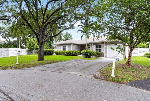 15166 SW 142nd Court, Miami, FL 33186
