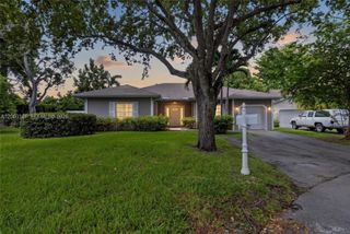 15166 SW 142nd Court, Miami, FL 33186