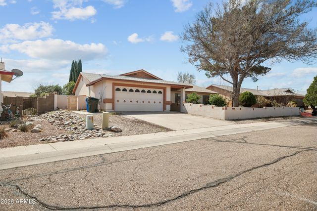 2520 SOUTHRIDGE Street, Sierra Vista, AZ 85650