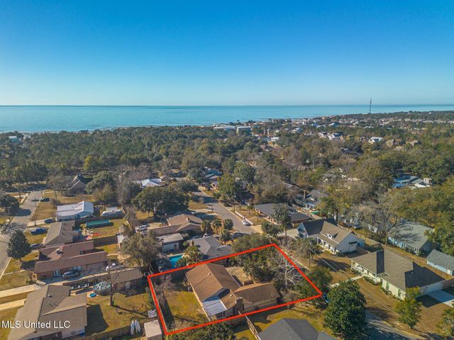 112 Driftwood Drive, Long Beach, MS 39560