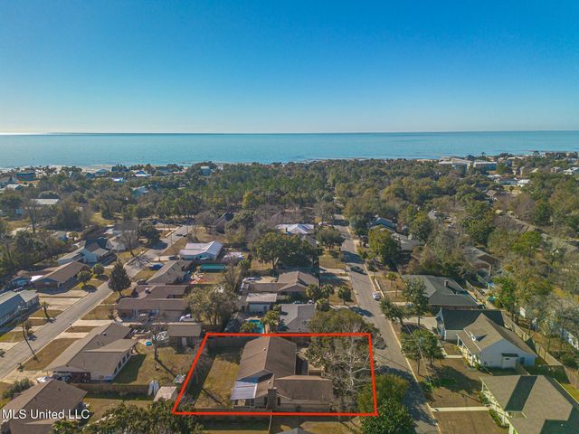 112 Driftwood Drive, Long Beach, MS 39560