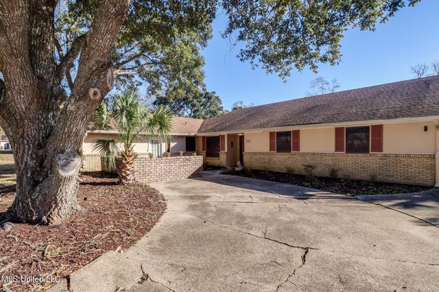 112 Driftwood Drive, Long Beach, MS 39560