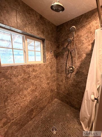 518 N 1000 W, Blackfoot, ID 83221