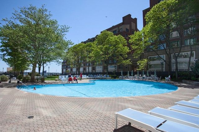 65 East India Row 10A, Boston, MA 02110