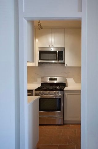 65 East India Row 10A, Boston, MA 02110