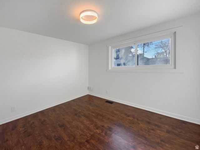 880 E CASA NEGRA AVE, Midvale, UT 84047