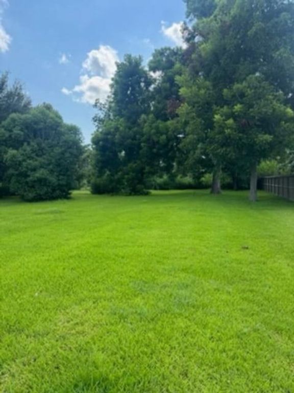 106 Porter Street, La Marque, TX 77568