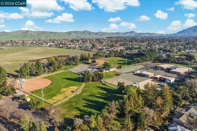 3114 Ameno Rd, Concord, CA 94519