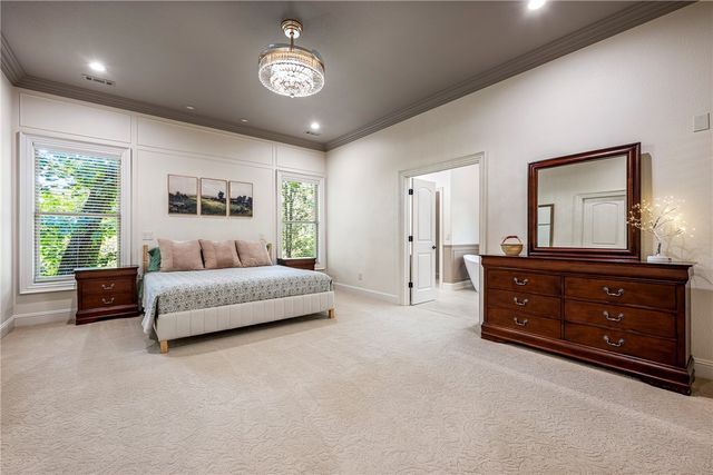 1302 NE Fairwinds Drive, Bentonville, AR 72712