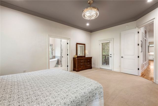 1302 NE Fairwinds Drive, Bentonville, AR 72712