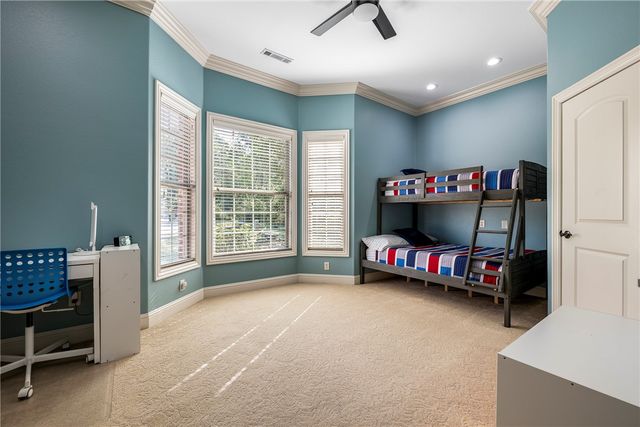1302 NE Fairwinds Drive, Bentonville, AR 72712