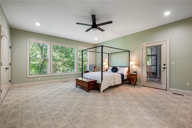 1302 NE Fairwinds Drive, Bentonville, AR 72712