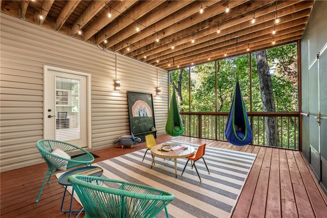1302 NE Fairwinds Drive, Bentonville, AR 72712