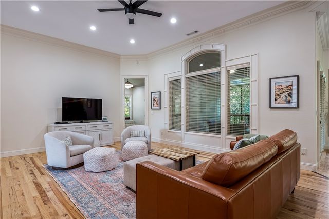 1302 NE Fairwinds Drive, Bentonville, AR 72712