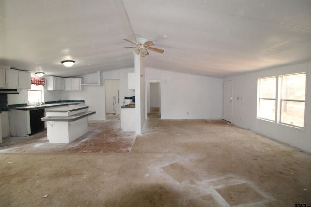 11574 County Road 3168, Winona, TX 75792