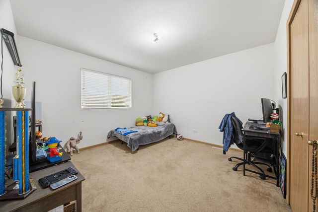 14917 S Blaine Avenue, Posen, IL 60469