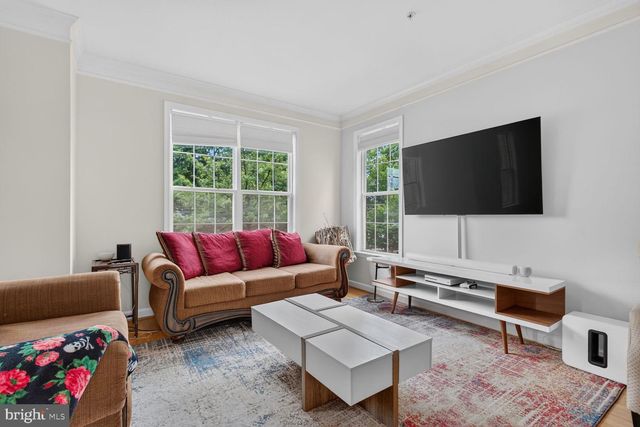 112 56TH PL SE, Washington, DC 20019