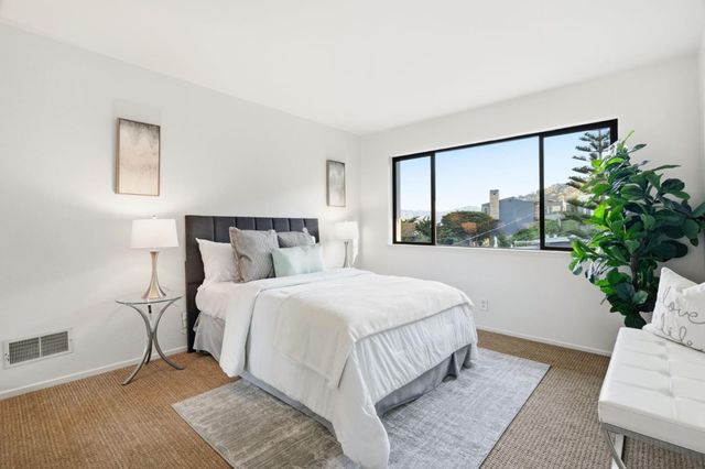 123 Kent Road, Pacifica, CA 94044