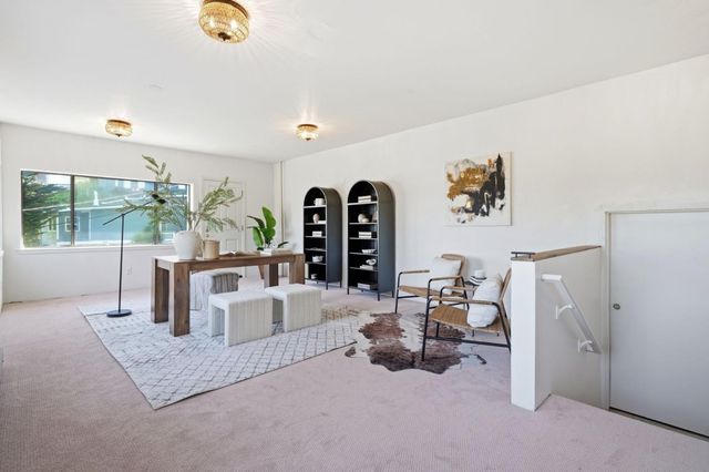 123 Kent Road, Pacifica, CA 94044