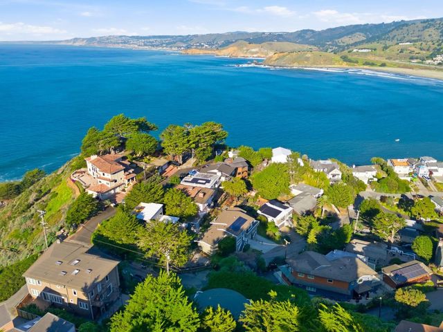 123 Kent Road, Pacifica, CA 94044