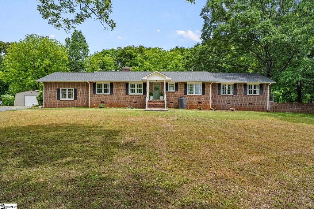 915 Cricket Lane, Anderson, SC 29621