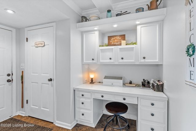 3202 Dunlova Ct, Louisville, KY 40241