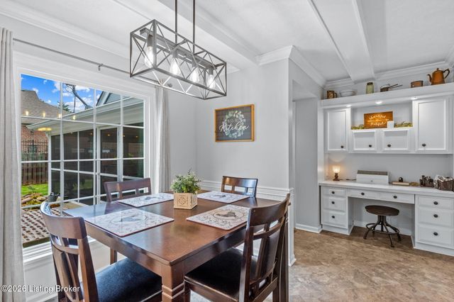 3202 Dunlova Ct, Louisville, KY 40241