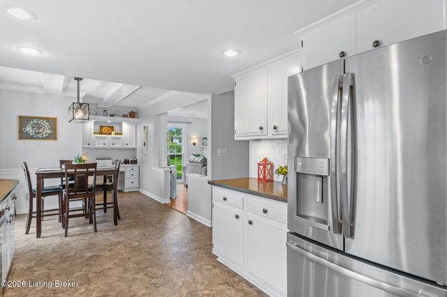 3202 Dunlova Ct, Louisville, KY 40241