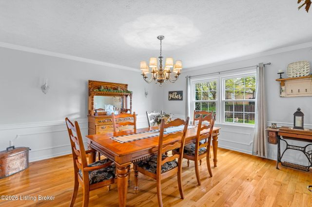 3202 Dunlova Ct, Louisville, KY 40241