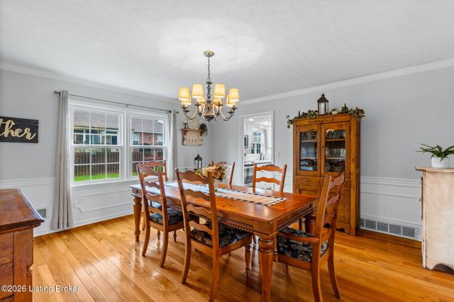 3202 Dunlova Ct, Louisville, KY 40241