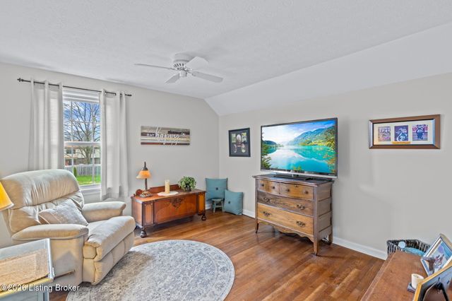 3202 Dunlova Ct, Louisville, KY 40241