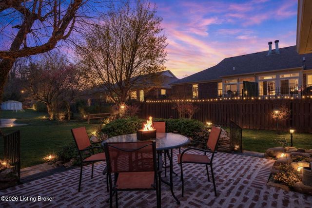 3202 Dunlova Ct, Louisville, KY 40241