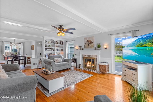 3202 Dunlova Ct, Louisville, KY 40241