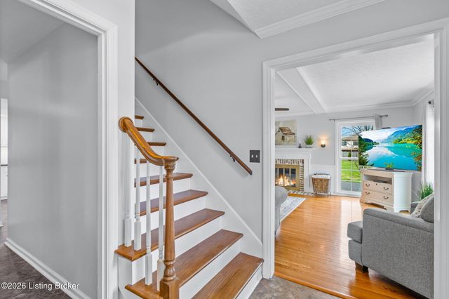 3202 Dunlova Ct, Louisville, KY 40241