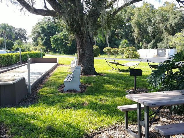 4681 Lakeside Club BLVD 11, Fort Myers, FL 33905