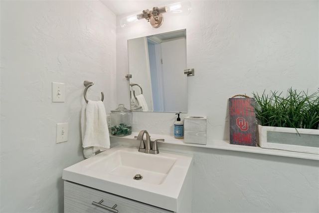 821 Cardinal Creek Boulevard 821, Norman, OK 73072