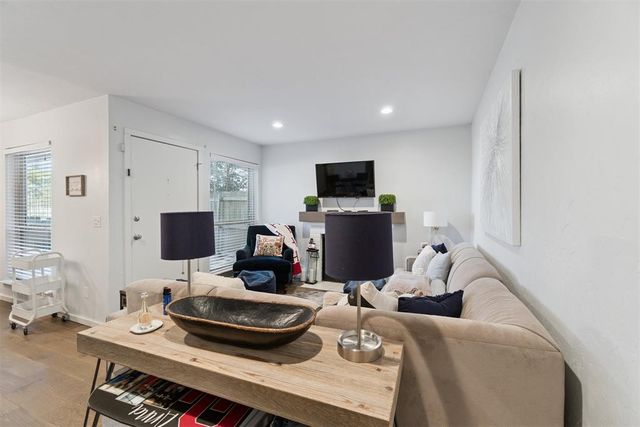 821 Cardinal Creek Boulevard 821, Norman, OK 73072