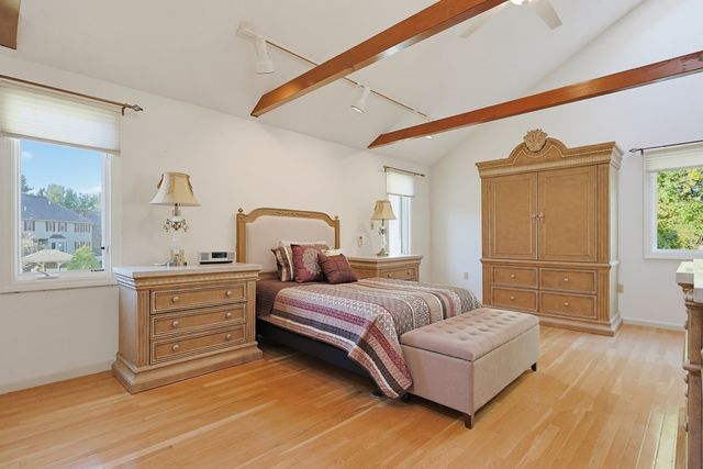 35 Union Sq 35, Randolph, MA 02368