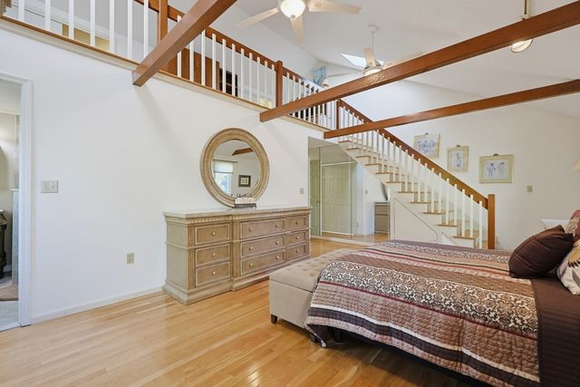 35 Union Sq 35, Randolph, MA 02368