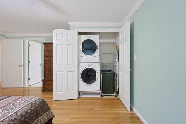 35 Union Sq 35, Randolph, MA 02368