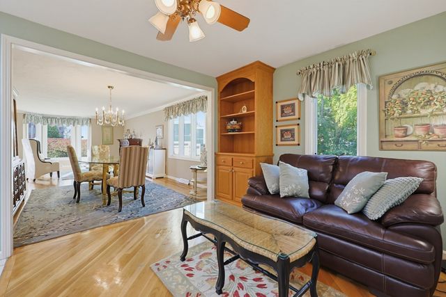 35 Union Sq 35, Randolph, MA 02368