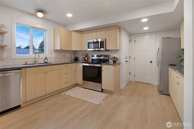 7408 S D Street, Tacoma, WA 98408