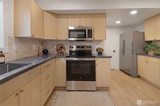 7408 S D Street, Tacoma, WA 98408