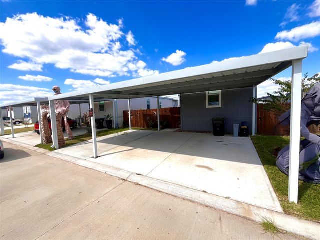 158 Mooney Road, Pearland, TX 77581