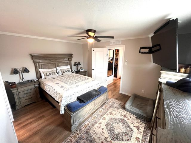 158 Mooney Road, Pearland, TX 77581