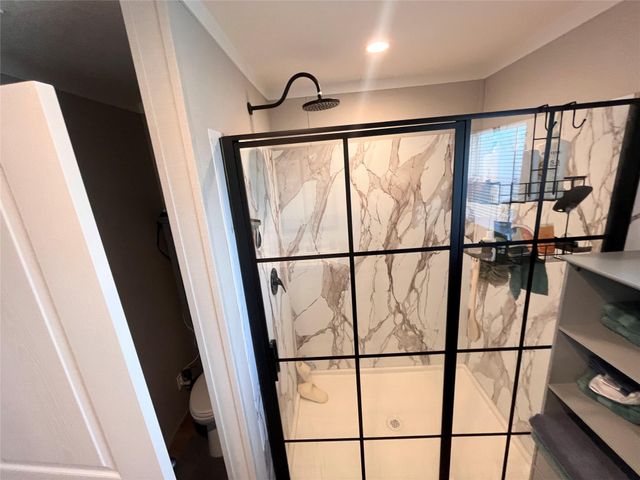 158 Mooney Road, Pearland, TX 77581