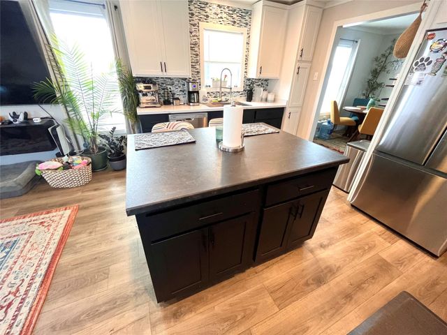 158 Mooney Road, Pearland, TX 77581