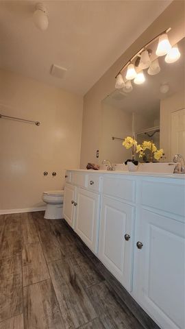 11411 Amber Valley Court, Houston, TX 77066