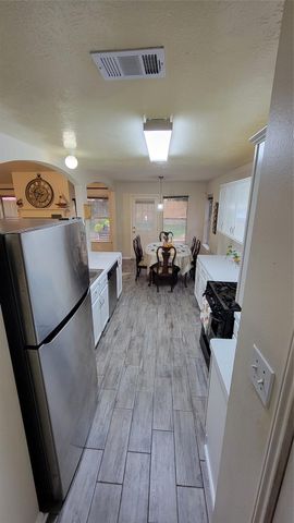 11411 Amber Valley Court, Houston, TX 77066